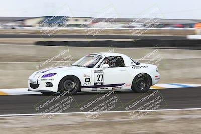 media/Jan-25-2025-CalClub SCCA (Sat) [[03c98a249e]]/Race 4/